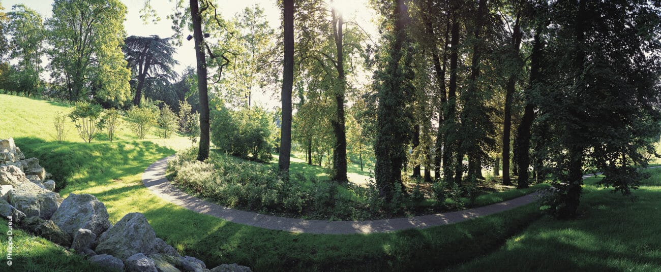 Photo panoramique au parc arboretum de Montfermeil créé par l'atelier Pasodoble.